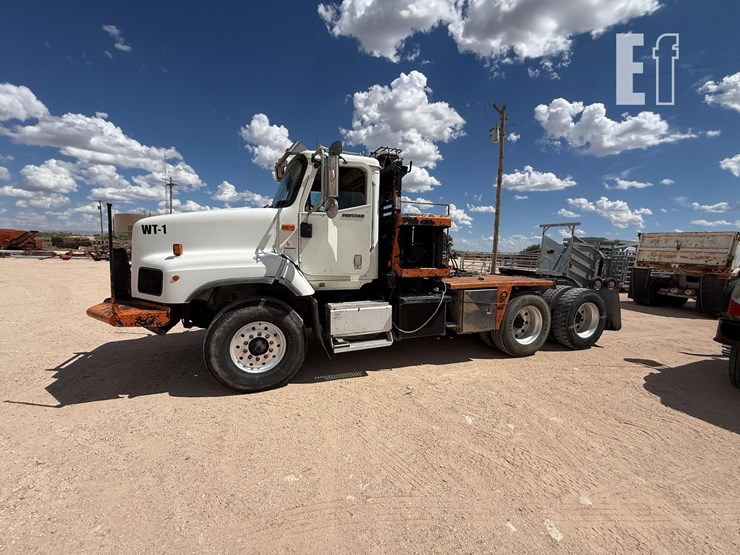 2009-international-paystar-5600-image-1
