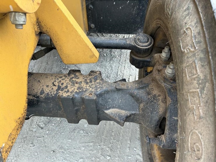 2015-caterpillar-th255c-image-15