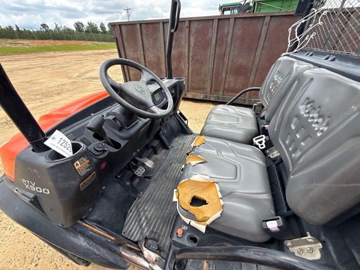 kubota-rtv-x900-image-9