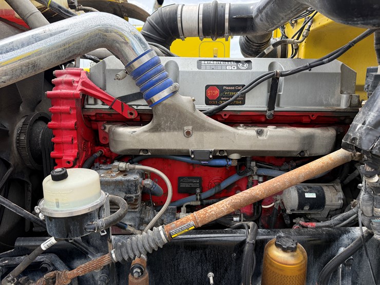 2013-peterbilt-389-image-9