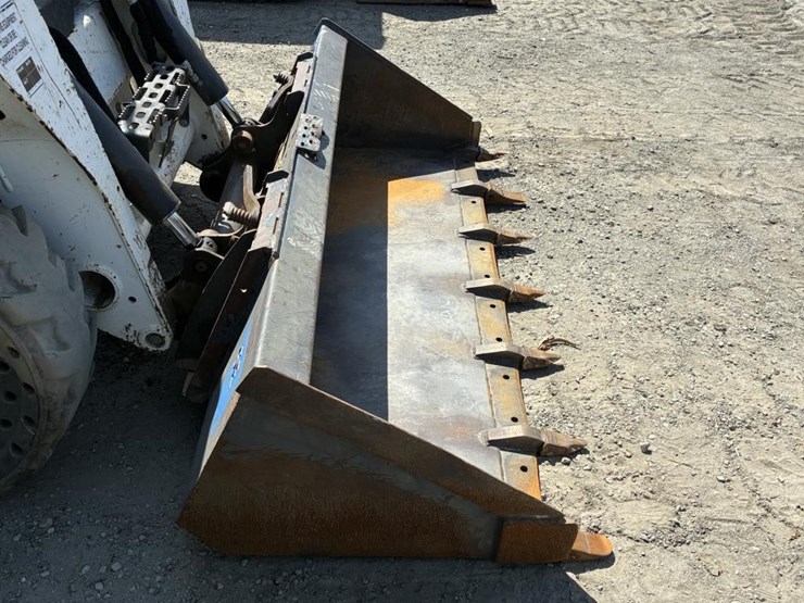 2008-bobcat-s570-image-6