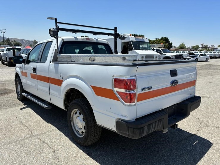 2013-ford-f150-xl-image-4