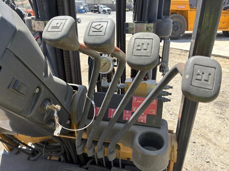 2005-caterpillar-ec18k-image-15