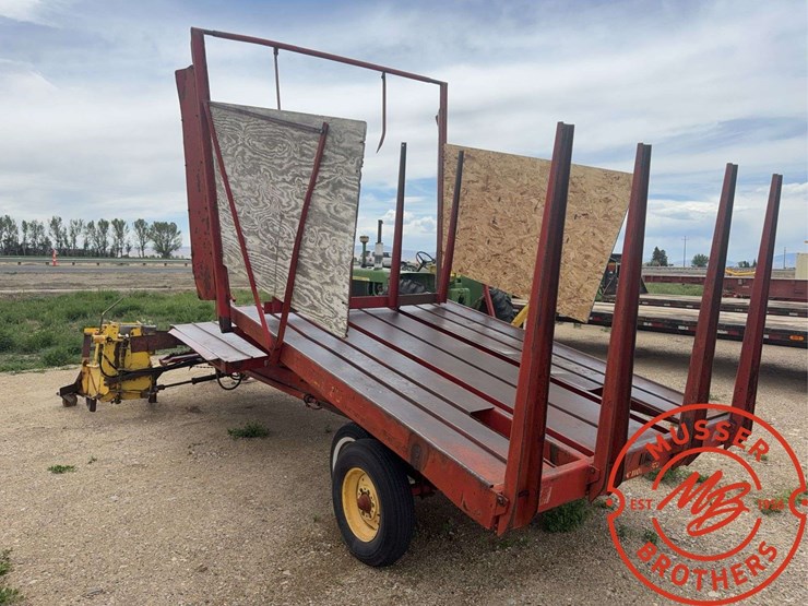 new-holland-1030-image-7