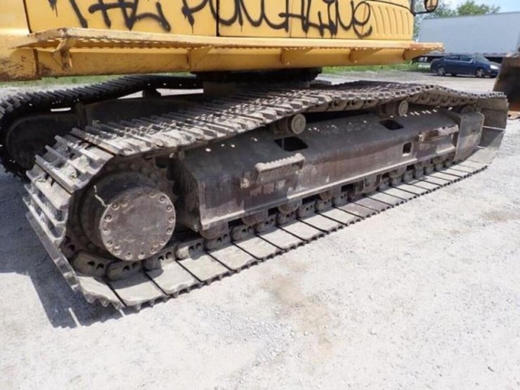 2009-deere-270d-lc-image-51