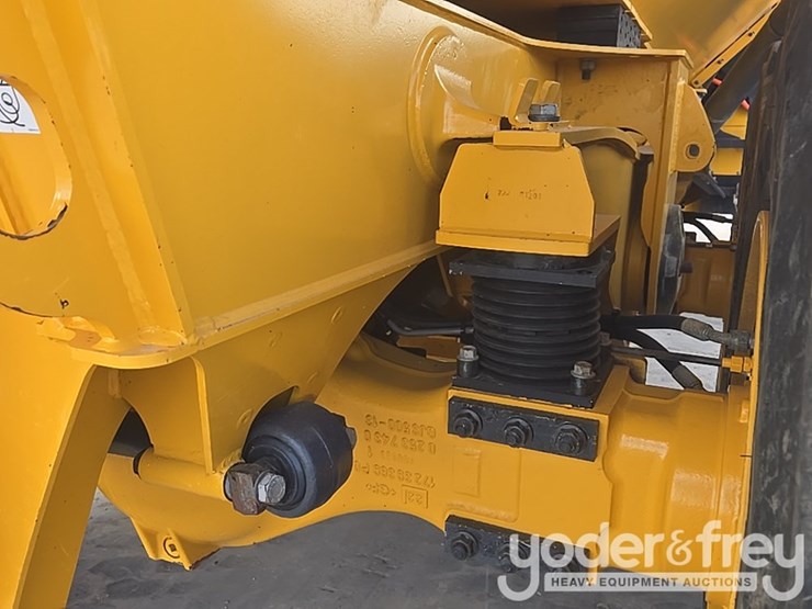 2023-volvo-a25g-image-30