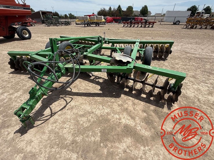 john-deere-14-image-1