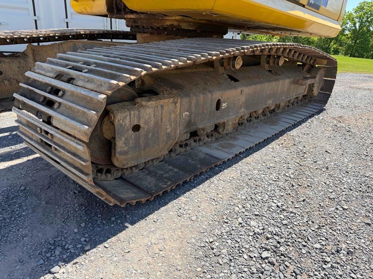 komatsu-pc210-lc-image-12
