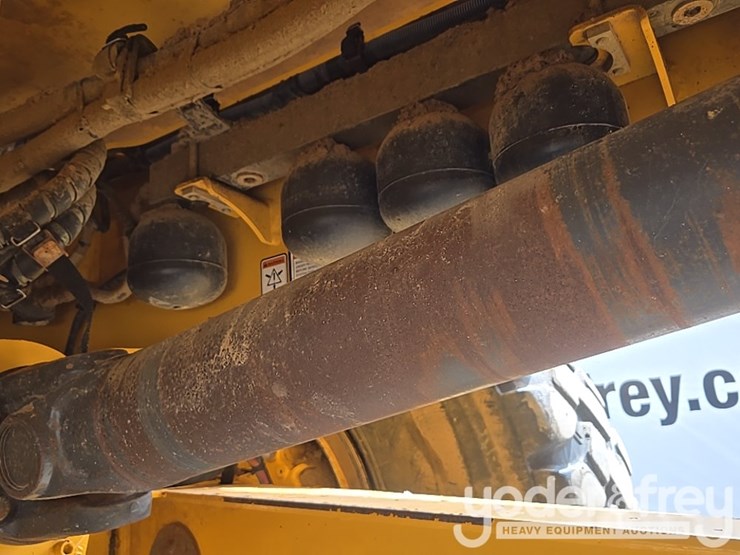 2020-volvo-a25g-image-29