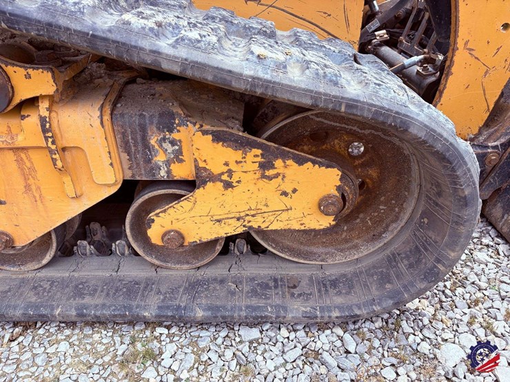 2020-caterpillar-259d3-image-32