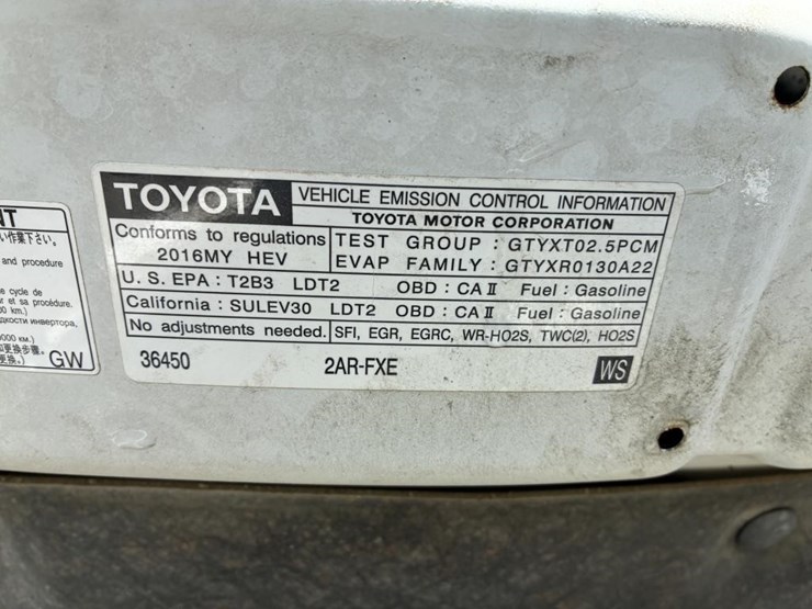 2016-toyota-rav4-image-9