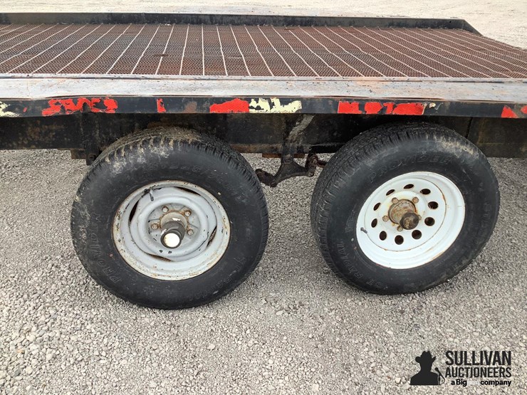 2013-utility-flatbed-image-19