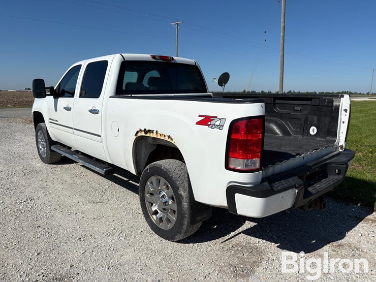 2012-gmc-2500hd-image-7