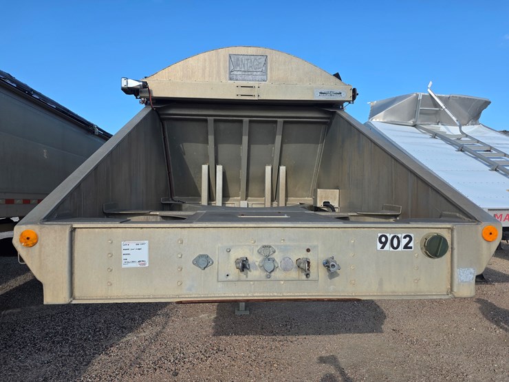2001-vantage-40"-image-2