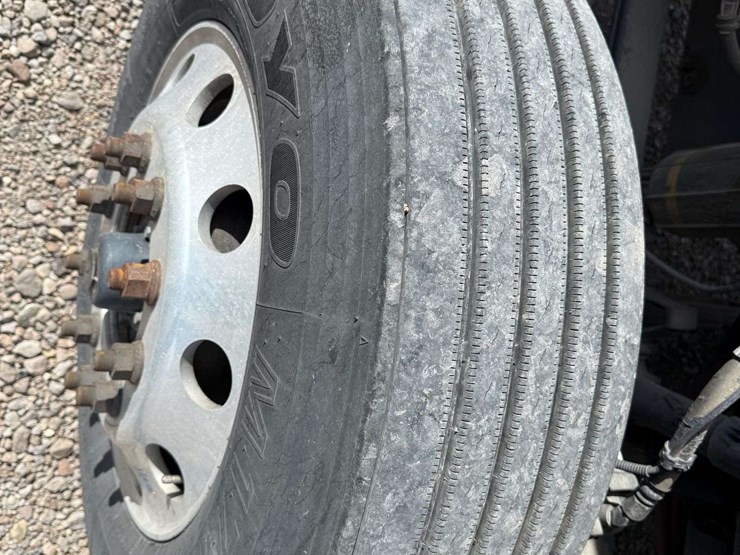 2020-kenworth-t680-image-26