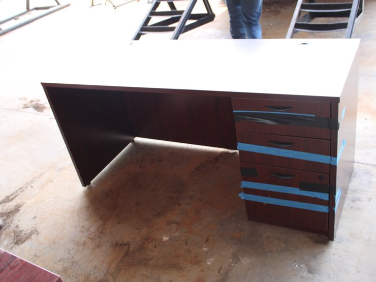 #1054-•-office-furniture-image-9