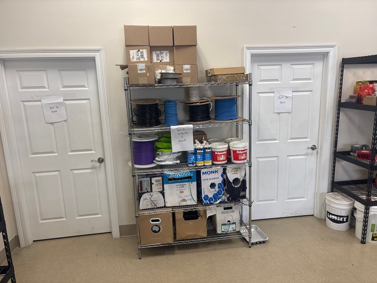 #4010-•-shelving-unit-and-contents-image-1