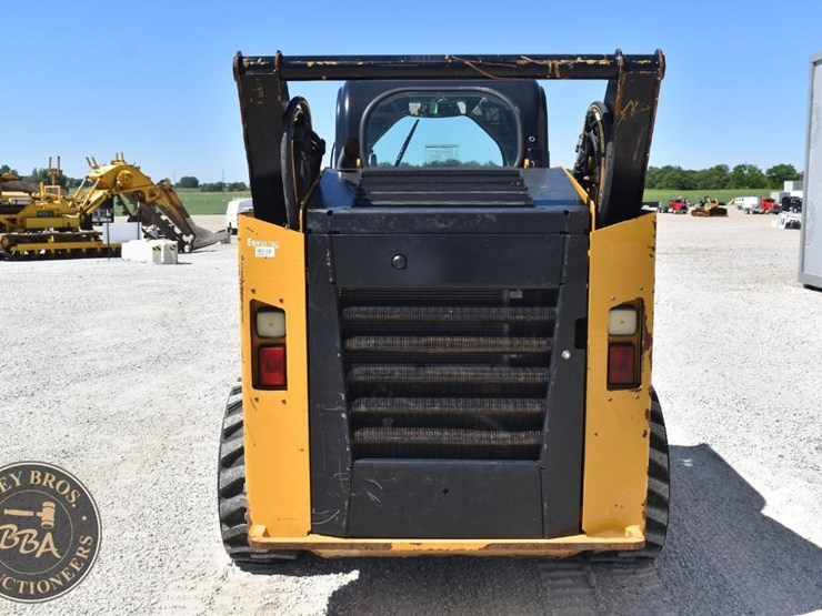 2021-caterpillar-262d3-image-5