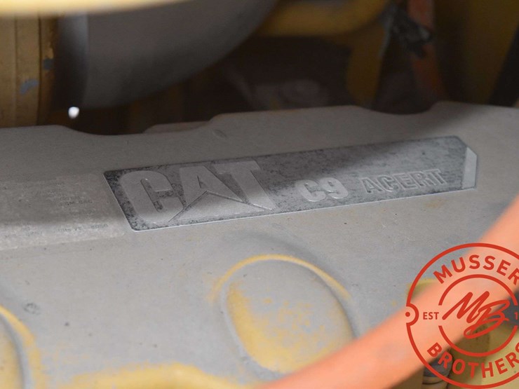 2010-caterpillar-d7e-image-47