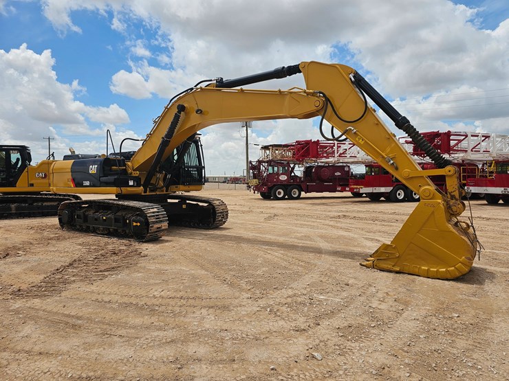 2021-caterpillar-336d2-image-5