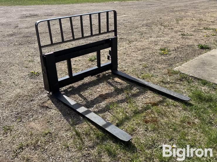 walco-equipment-5525-pallet-forks-image-3