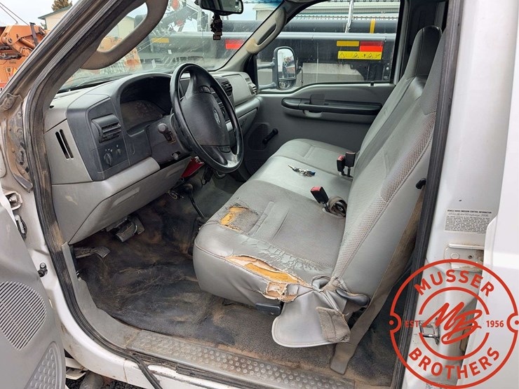 2007-ford-f450-image-45