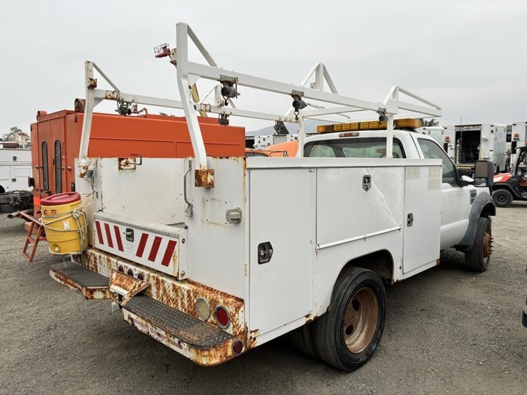 2010-ford-f450-sd-image-3
