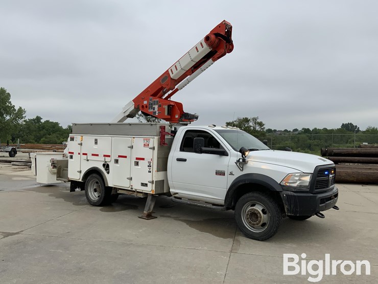 2012-dodge-ram-5500-image-3