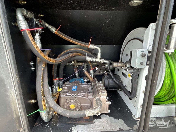 2019-ford-f750-image-35