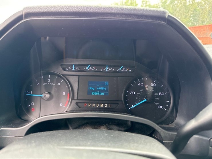 2019-ford-f550-image-21