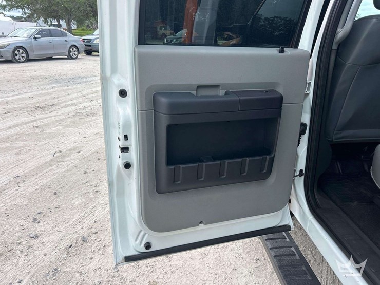 2014-ford-f450-image-19