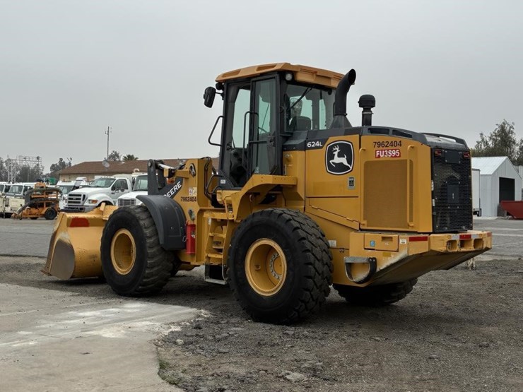 2019-deere-624l-image-4