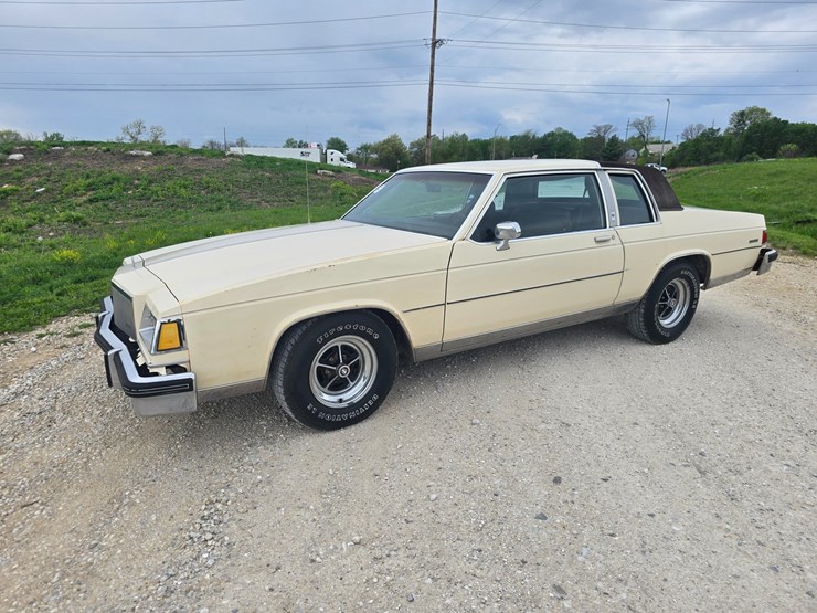 #24004-•-1984-buick-lesabre-passenger-car-image-4