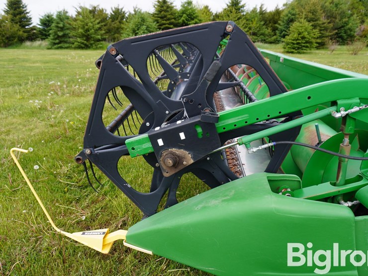 2013-john-deere-635f-image-10