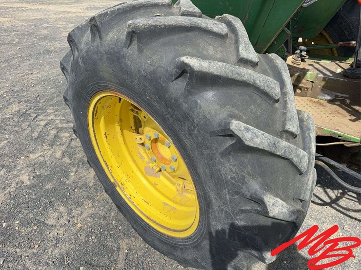 1984-john-deere-2750-image-12