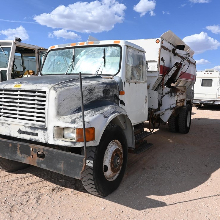1995 INTERNATIONAL 4900