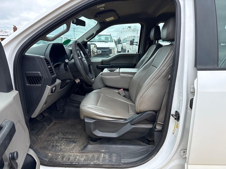 2017-ford-f150-image-14