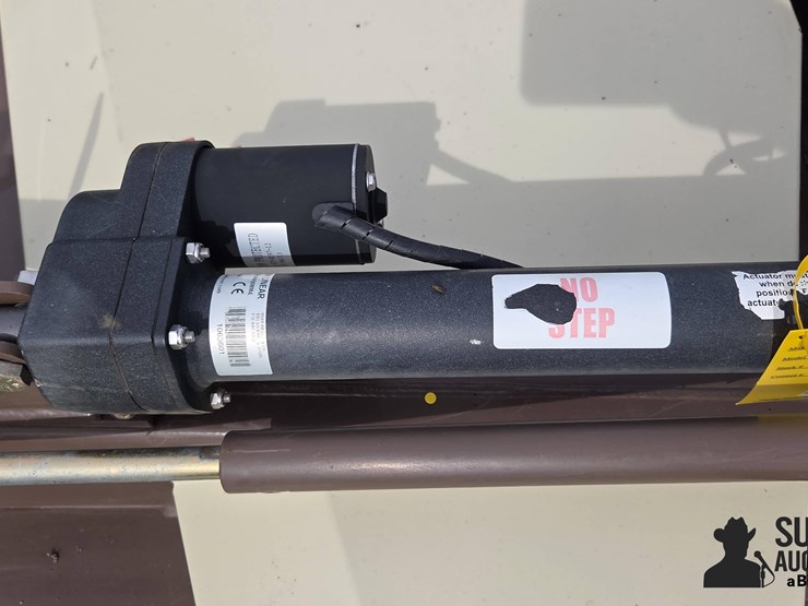 2014-grasshopper-725dt6-image-11