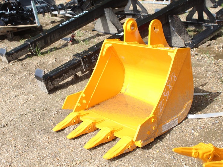 caterpillar-305-image-1