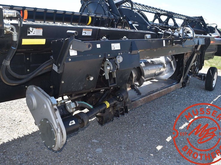 2009-case-ih-2152-image-32