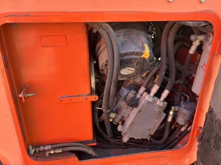 2012-hamm-hd110hv-image-21