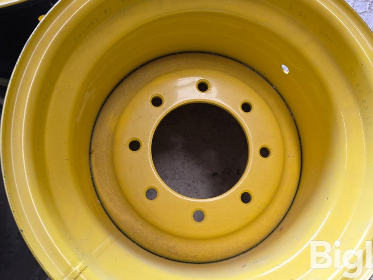 john-deere-16-image-14