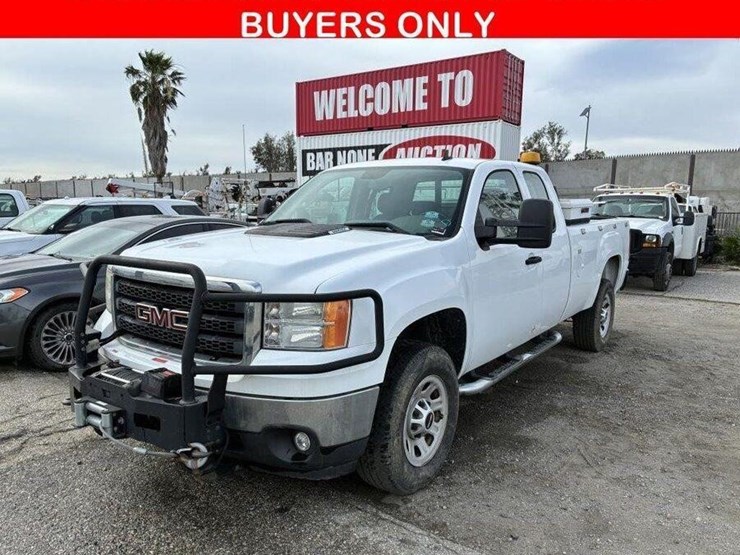 2012-gmc-3500hd-image-1