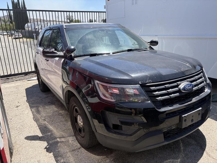 2019-ford-explorer-police-interceptor-image-2