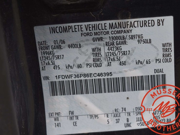 2006-ford-f350-image-38