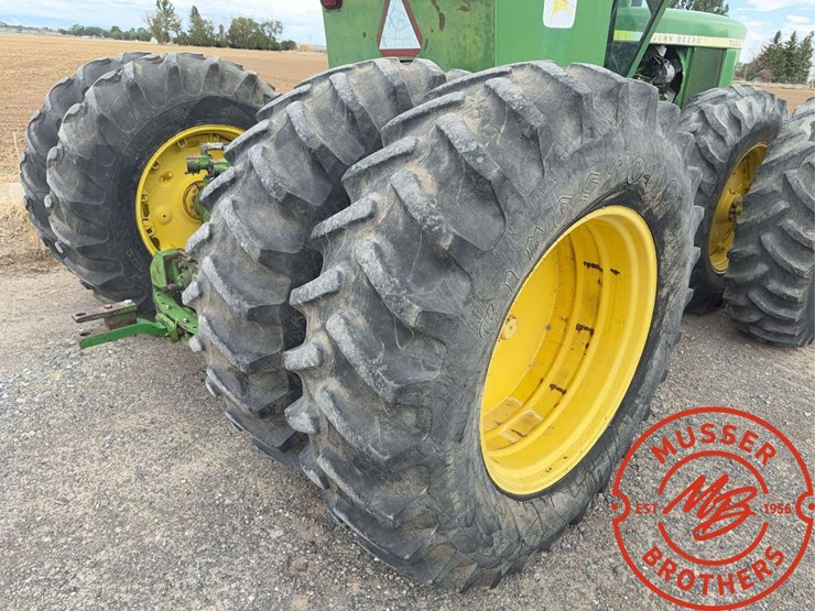 1975-john-deere-7020-image-20
