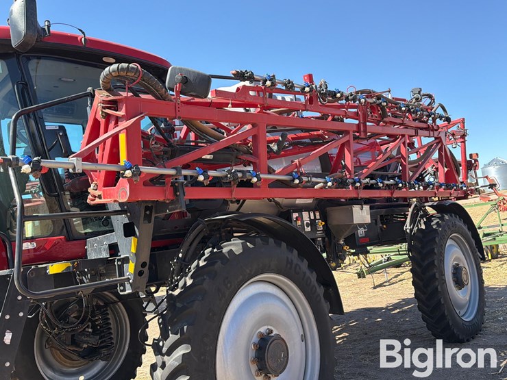 2017-case-ih-patriot-4440-image-18
