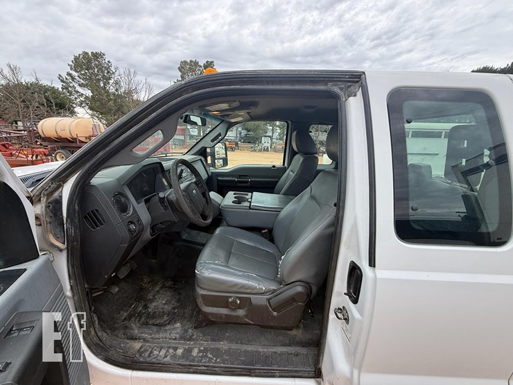 2016-ford-f350-image-4
