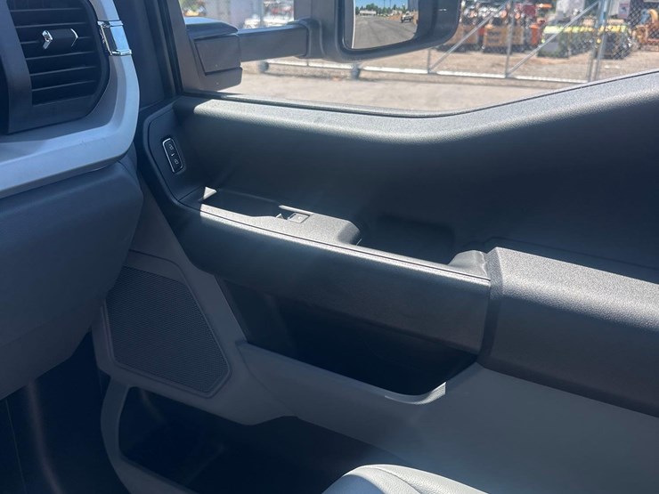 2026-ford-f550-xl-image-66
