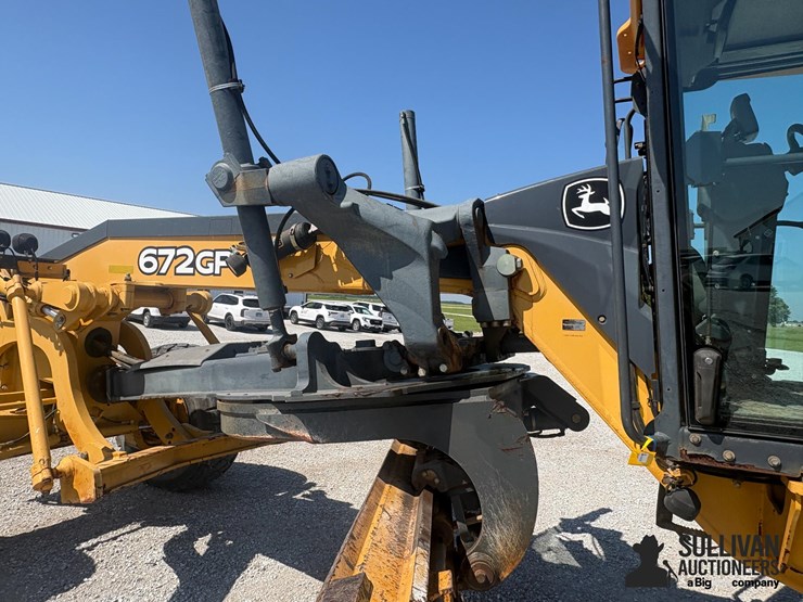 2012-deere-672gp-image-17
